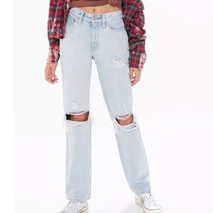 BDG MID-RISE BOOTCUT JEAN - DESTROYED LIGHT WASH